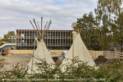 11.10.2025 - Indianerzelte für den Kinderspielplatz des neuen Haus für Kinder in Neuperlach