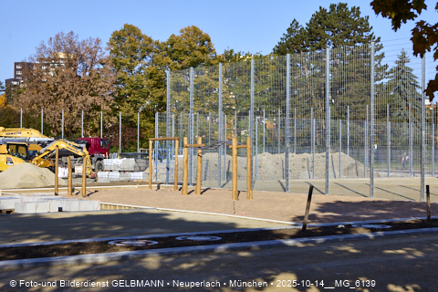 14.10.2025 - Baustelle zur Grundschule am Karl-Marx-Ring in Neuperlach