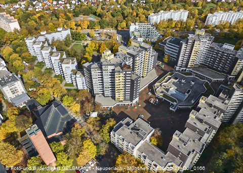 21.10.2025 - Marx-Zentrum und Karl-Marx-Ring 52-62 mit Umgebung in Neuperlach