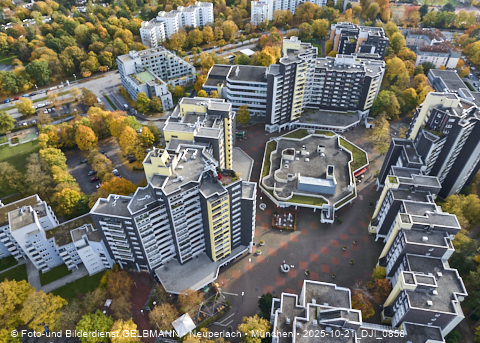21.10.2025 - Marx-Zentrum und Karl-Marx-Ring 52-62 mit Umgebung in Neuperlach