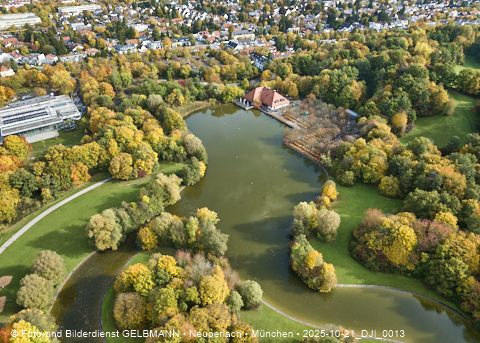 21.10.2025 - der Ostpark mit See und Biergarten im Herbst 2025