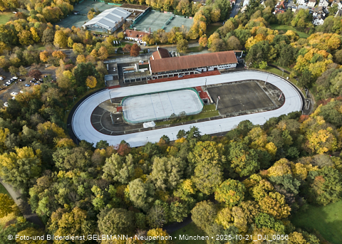 21.10.2025 - der Ostpark mit See und Biergarten im Herbst 2025