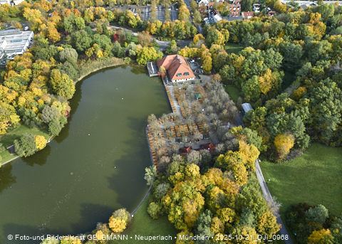 21.10.2025 - der Ostpark mit See und Biergarten im Herbst 2025