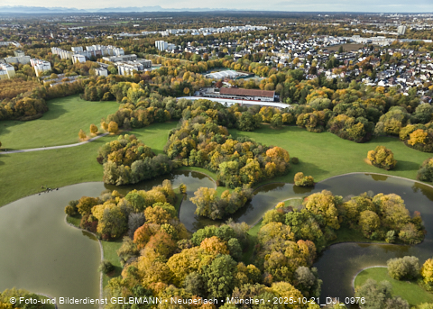 21.10.2025 - der Ostpark mit See und Biergarten im Herbst 2025