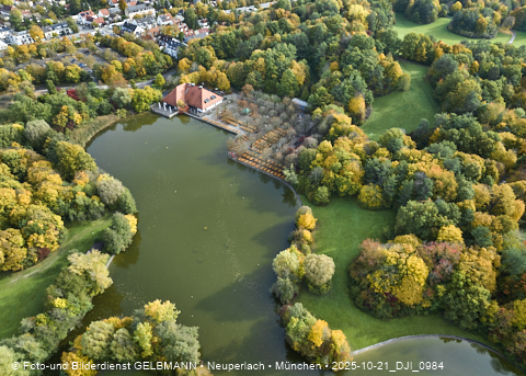21.10.2025 - der Ostpark mit See und Biergarten im Herbst 2025