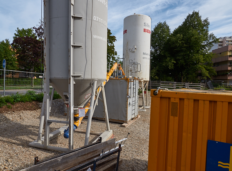 14.08.2019 - Die Aufstockungsarbeiten am OMGR beginnen