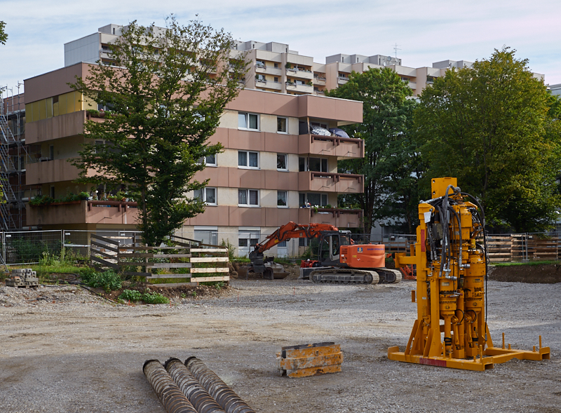 14.08.2019 - Die Aufstockungsarbeiten am OMGR beginnen