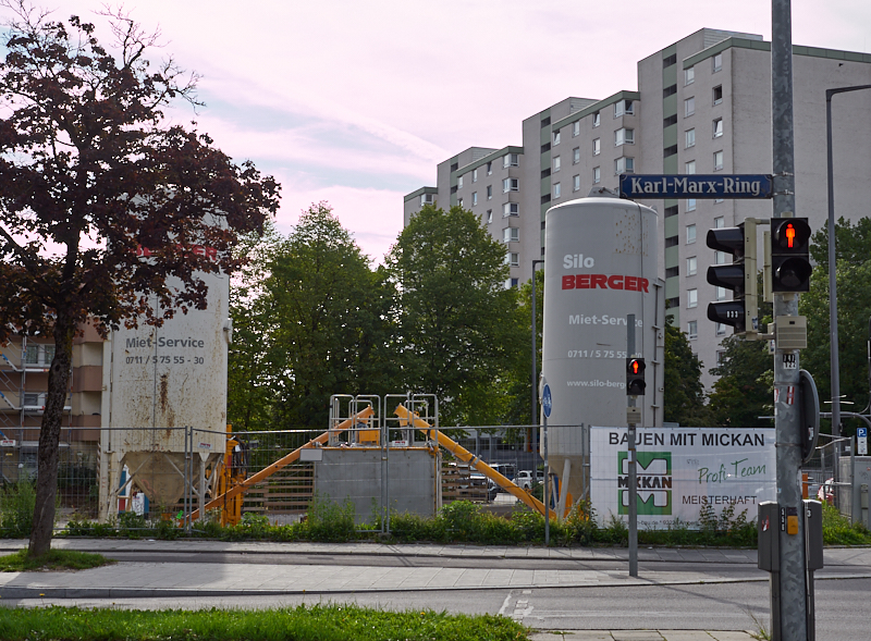 14.08.2019 - Die Aufstockungsarbeiten am OMGR beginnen