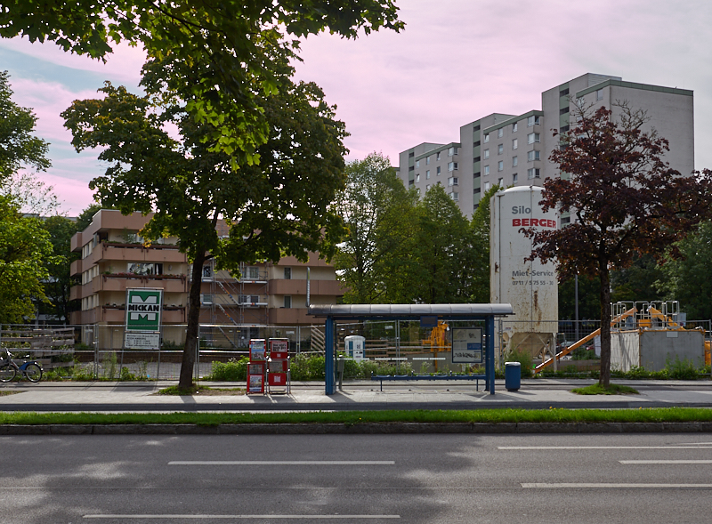 14.08.2019 - Die Aufstockungsarbeiten am OMGR beginnen