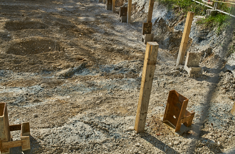 30.08.2019 - Die Spundwände sind vorerst gebohrt