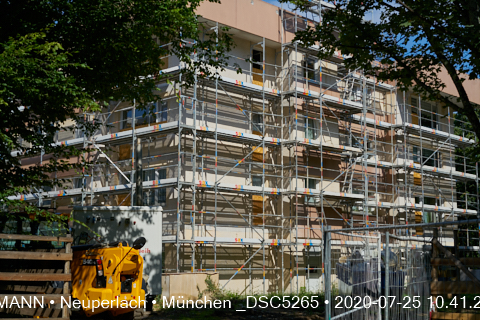 25.07.2020 - Aufstockungsbaustelle Oskar-Maria-Graf-Ring in Neuperlach