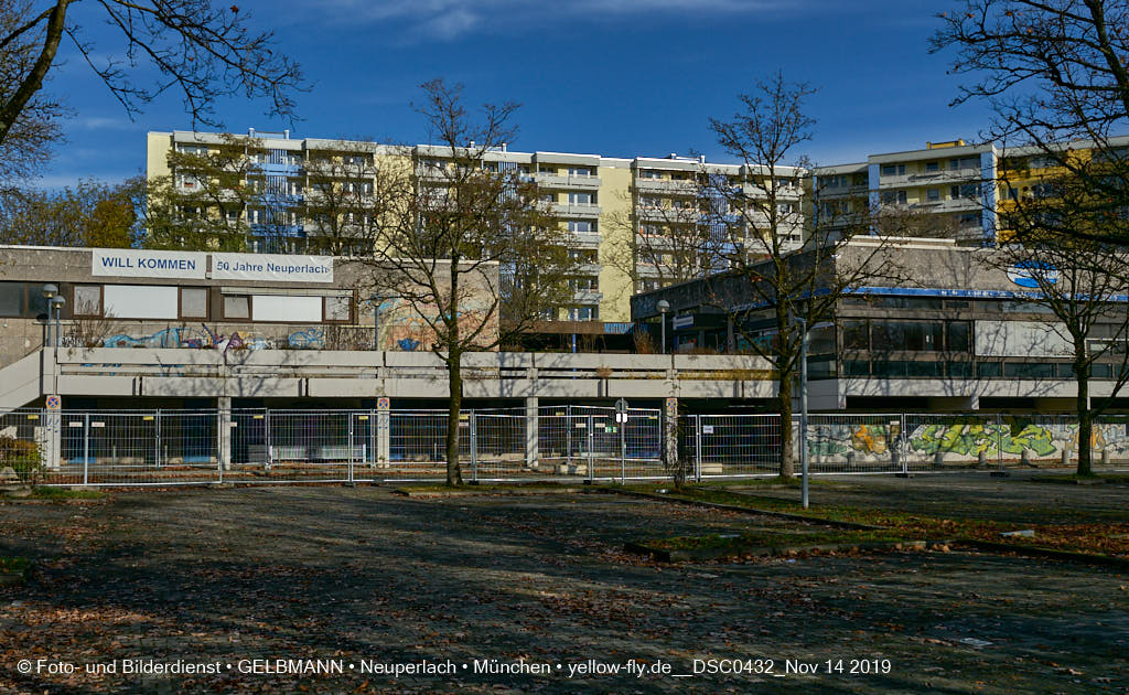 14.11.2019 - Das Quiddezentrum kurz vor dem Abriss in Neuperlach