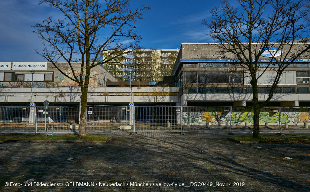 14.11.2019 - Das Quiddezentrum kurz vor dem Abriss in Neuperlach