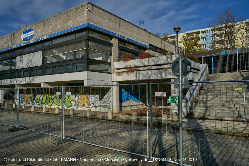 14.11.2019 - Das Quiddezentrum kurz vor dem Abriss in Neuperlach
