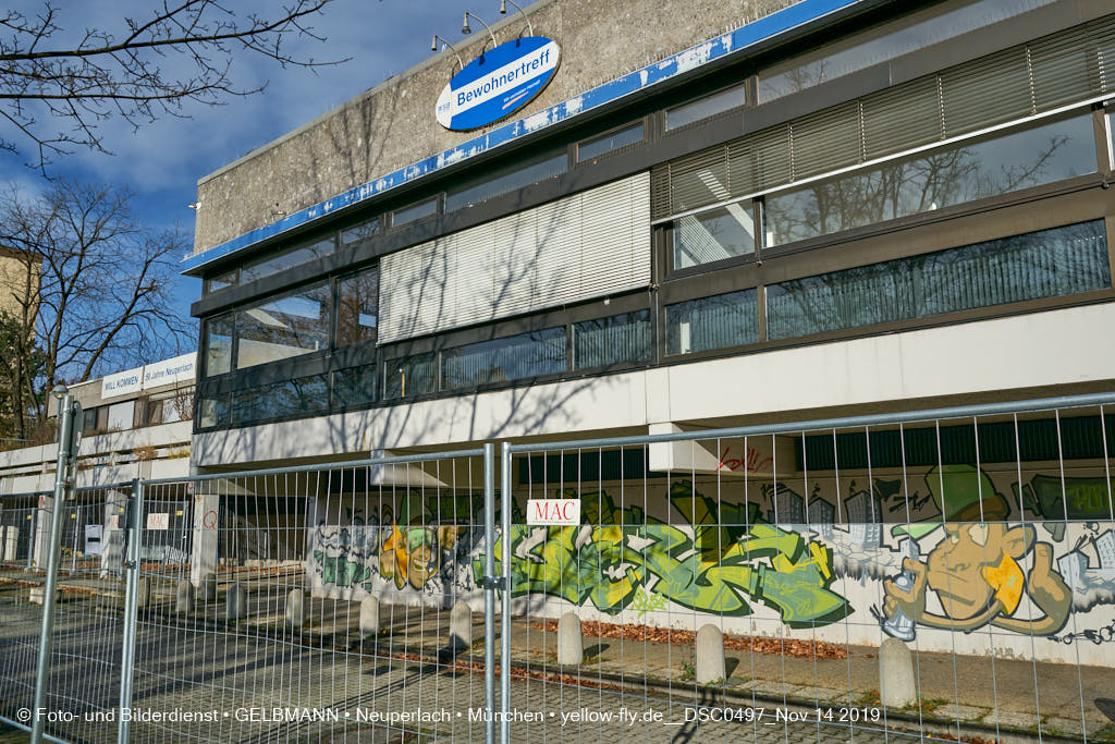 14.11.2019 - Das Quiddezentrum kurz vor dem Abriss in Neuperlach