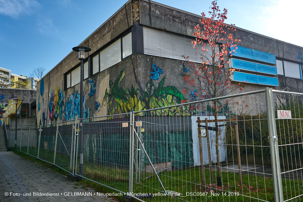 14.11.2019 - Das Quiddezentrum kurz vor dem Abriss in Neuperlach