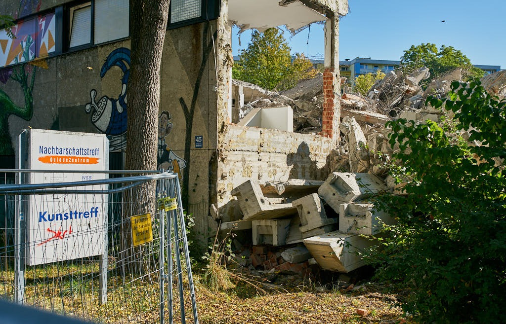23.09.2021 - Abrissbegin des Quiddezentrums in Neuperlach