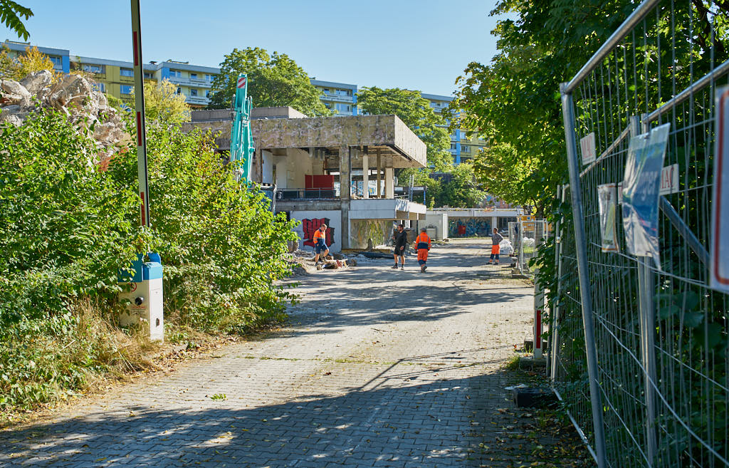23.09.2021 - Abrissbegin des Quiddezentrums in Neuperlach