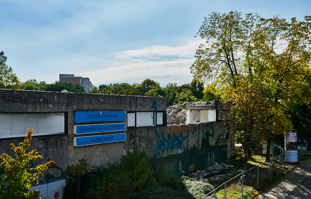 24.09.2021 - Abrissbegin des Quiddezentrums in Neuperlach