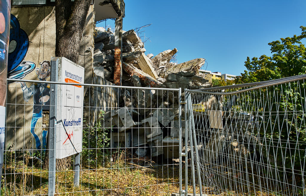 24.09.2021 - Abrissbegin des Quiddezentrums in Neuperlach