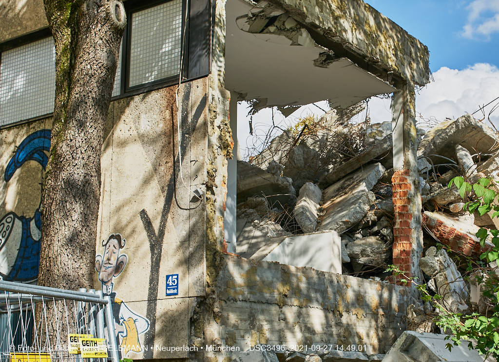27.092021 - Abrissarbeiten am Quiddetentrum in Neuperlach