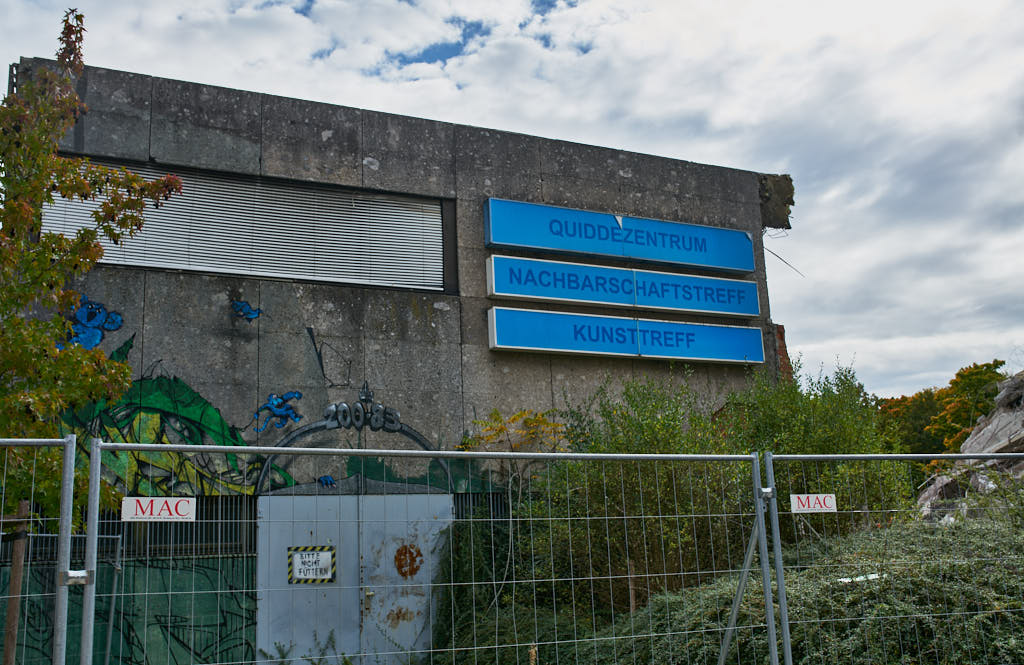 29.09.2021 - Abrissbegin des Quiddezentrums in Neuperlach