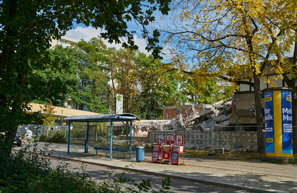 30.09.2021 - Abrissbegin des Quiddezentrums in Neuperlach