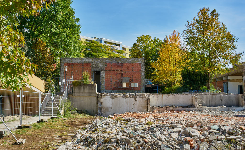 01.10.2021 - Abrissbegin des Quiddezentrums in Neuperlach