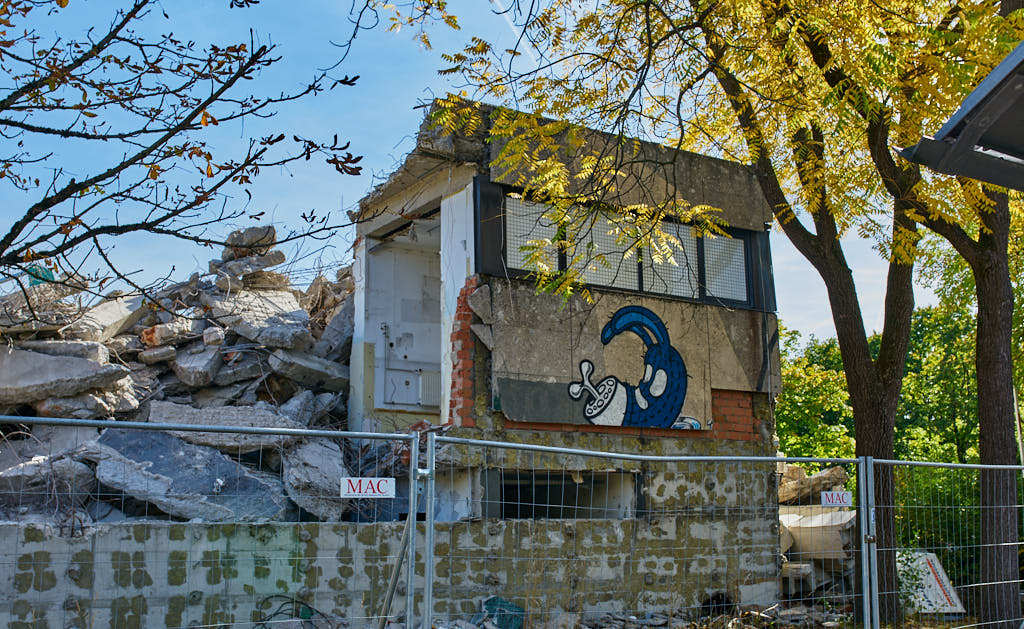 01.10.2021 - Abrissbegin des Quiddezentrums in Neuperlach