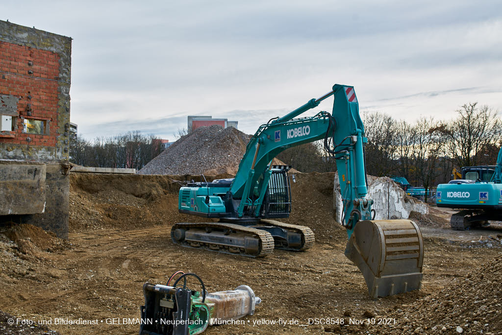 19.11.2021 - Abriss-Baustelle Quiddezentrum in Neuperlach