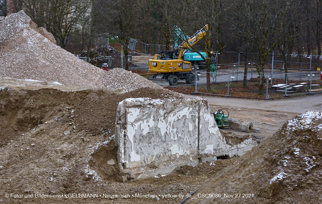 27.08.2021 - Abrissbaustelle Quiddezentrum in Neuperlach