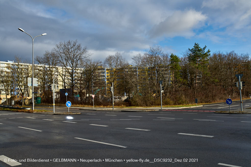02.12.2021 - Abriss des Quiddezentrums in Neuperlach