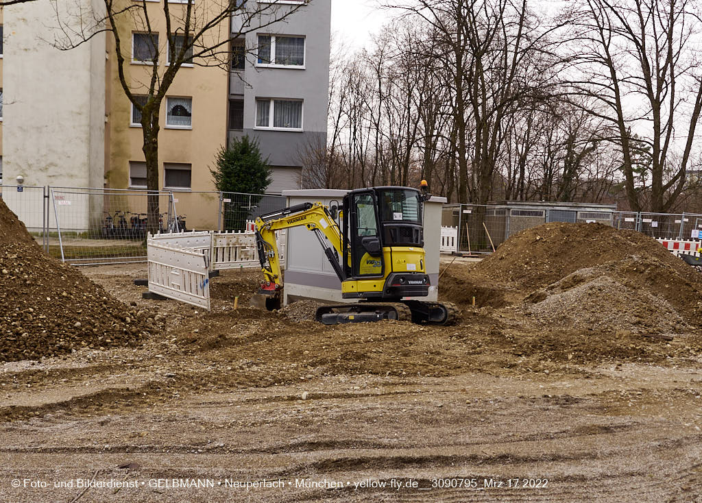 17.03.2022 - Abriss-Baustelle Quiddezentrum in Neuperlach