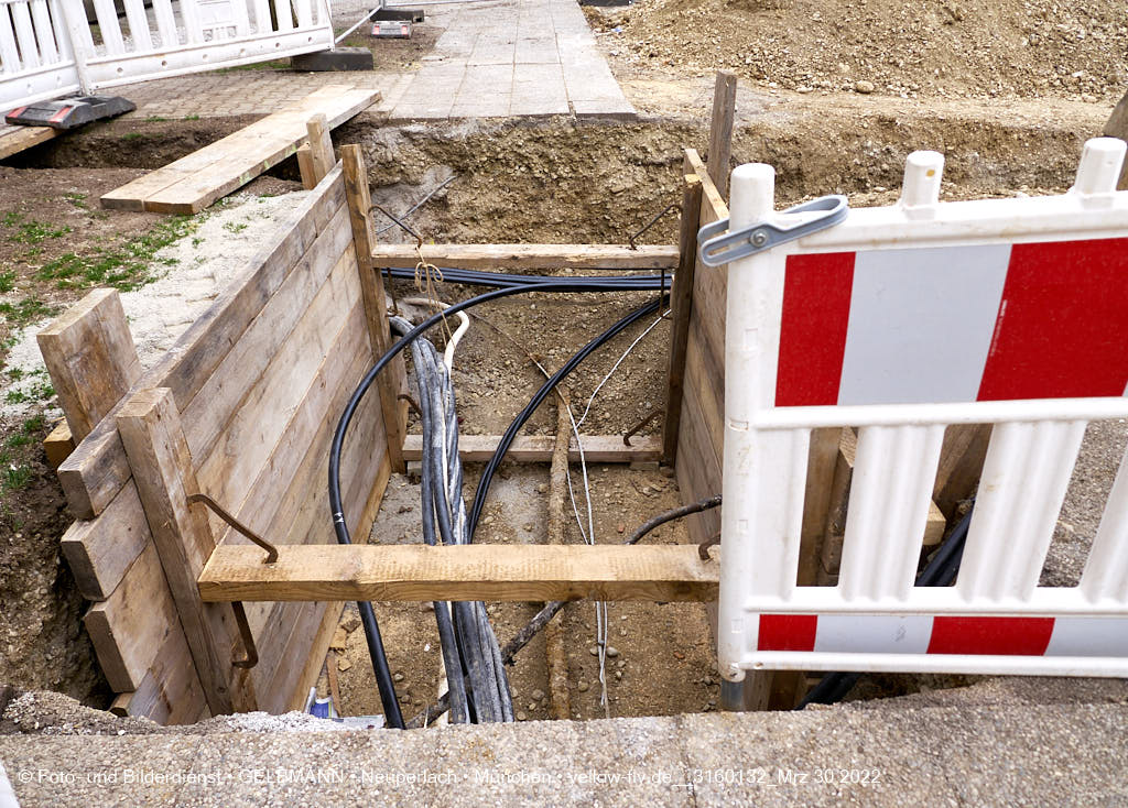 30.03.2022 - Abriss-Baustelle Quiddezentrum in Neuperlach